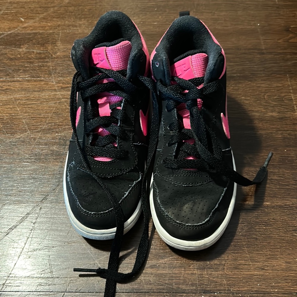 Nike girls sneakers size 13